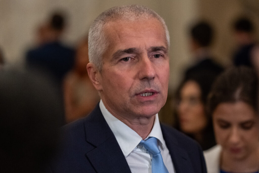 Ministrul JustiÈiei anunÈÄ noi demersuri pentru punerea Ã®n aplicare a Legii femicidului