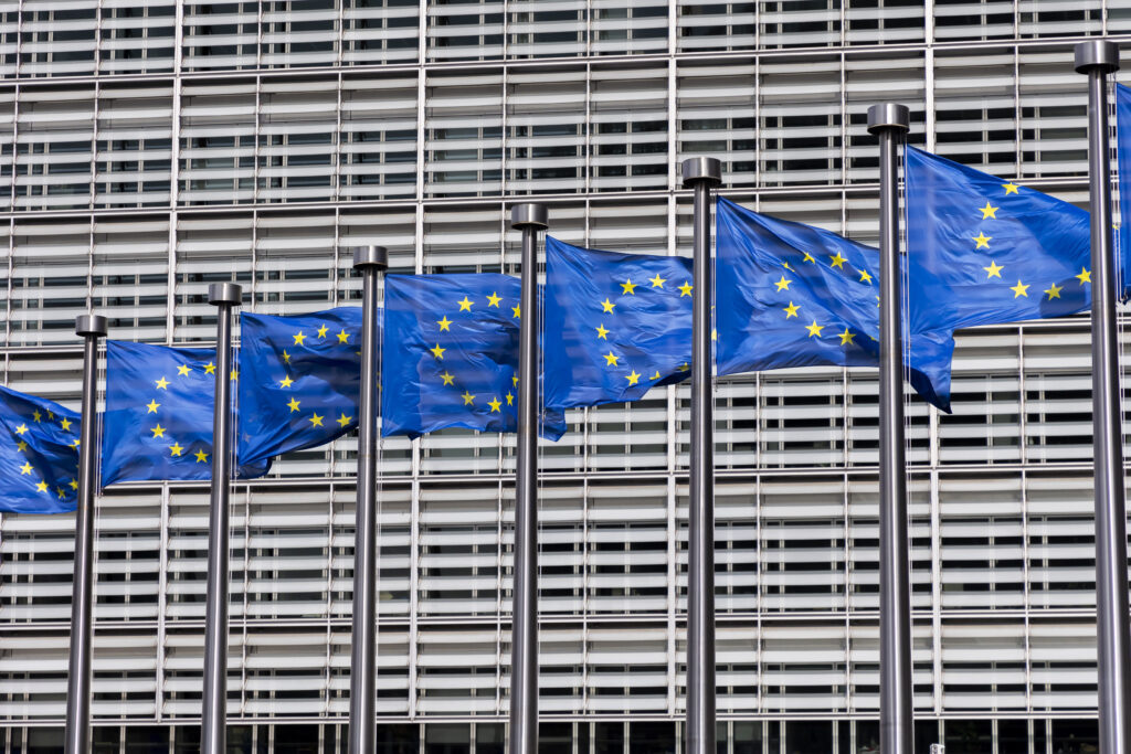 POLITICO: UE, divizatÄ Ã®n privinÈa acordÄrii Canadei a statutului de âmembru asociatâ