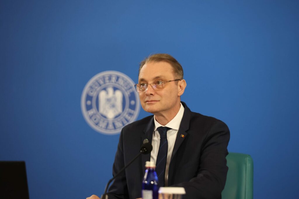 Primul sondaj dupÄ instalarea guvernului Niculescu. AUR dominÄ clasamentul politic, dar PSD recupereazÄ teren. 77% dintre romÃ¢ni cred cÄ Èara merge Ã®ntr-o direcÈie greÈitÄ