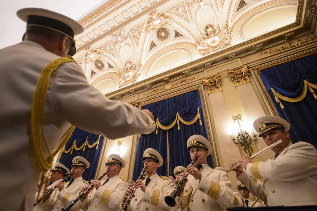 Programul de Ziua Armatei Române. 14 ore de ceremonii militare Èi religioase în BucureÈti