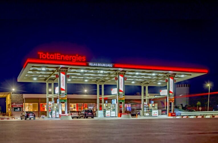 RÄzboaiele scumpesc carburanÈii Èi aduc profituri record companiilor petroliere. TotalEnergies a cÃ¢Ètigat 8,3 miliarde de dolari Ã®n trei luni