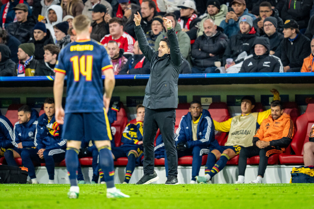 SurprizÄ uriaÈÄ Ã®n Cupa Ligii Angliei. Arsenal, eliminatÄ de o echipÄ din liga a patra