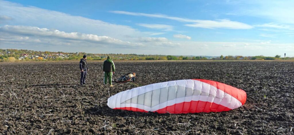 Ucraineanul care a trecut ilegal cu motoparapanta Ã®n Republica Moldova a cerut azil
